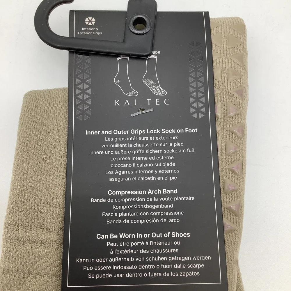 Tavi Tec Ultimate Performance Grip Socks Kai Tec‎ Shitake Tan Size Large NWT